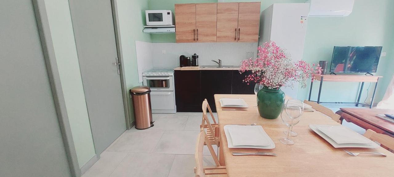 Location A La Semaine Apartman Néoules Kültér fotó